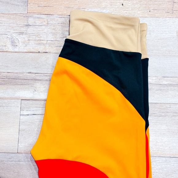 PUMA Orange red & black colorblock leggings | Active style | Medium * - Picture 5 of 11